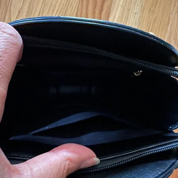 Cute pixie bag w/faux leather & suede w/gold tone studs, handles, & long strap - Picture 3 of 9